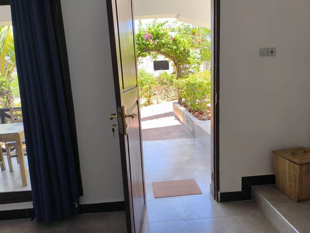 Majani Breeze Villa Nungwi Room photo