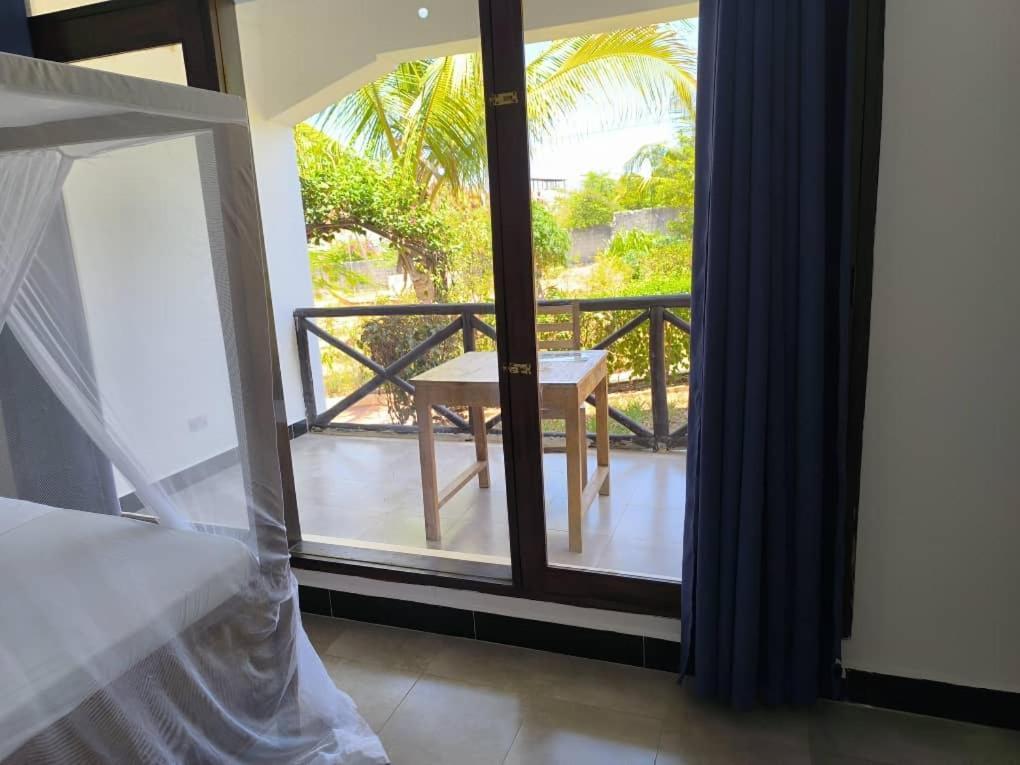 Majani Breeze Villa Nungwi Exterior photo